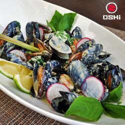 Oshi Mussels With Thai Green Curry Sauce
